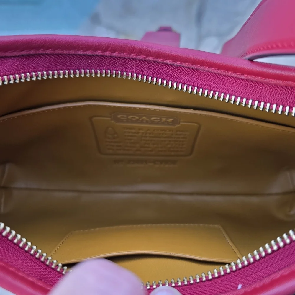 Coach Hamptons Hobo Cherry Print Bag/Y2K Archive Re-Edition-Like New - Picture 11 of 13